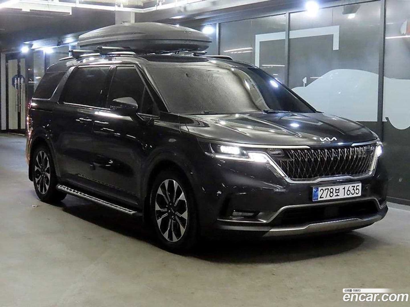 Main__Slider__Photo:Canival Kia 2021.11-0