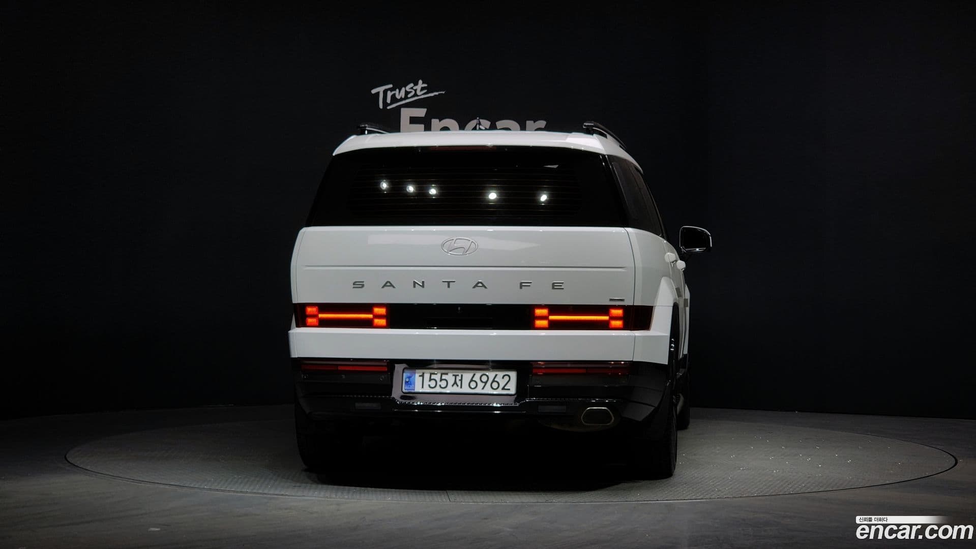 Main__Slider__Photo:Santafe Hyundai 2023.9-3