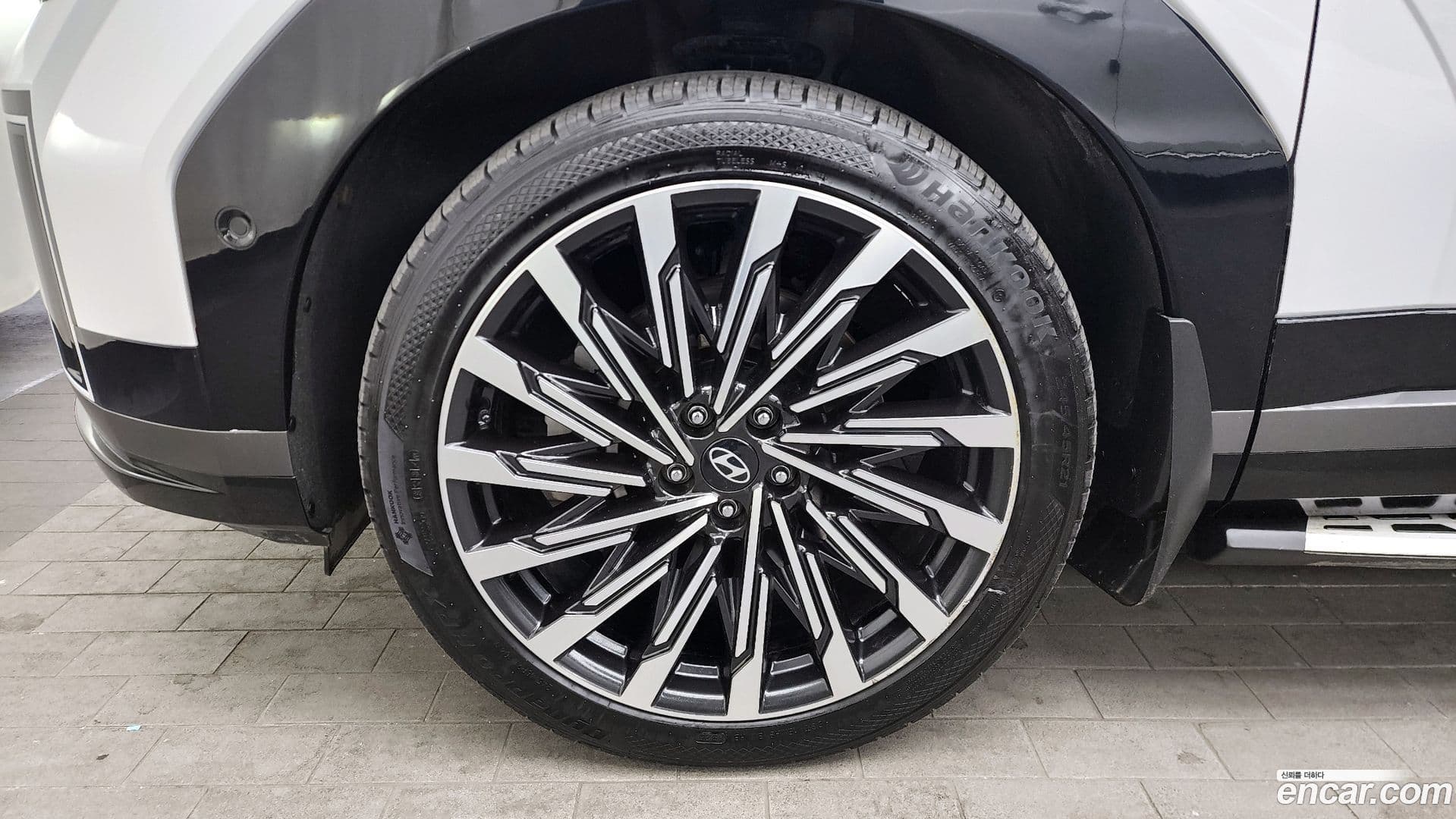 Main__Slider__Photo:Santafe Hyundai 2023.9-4