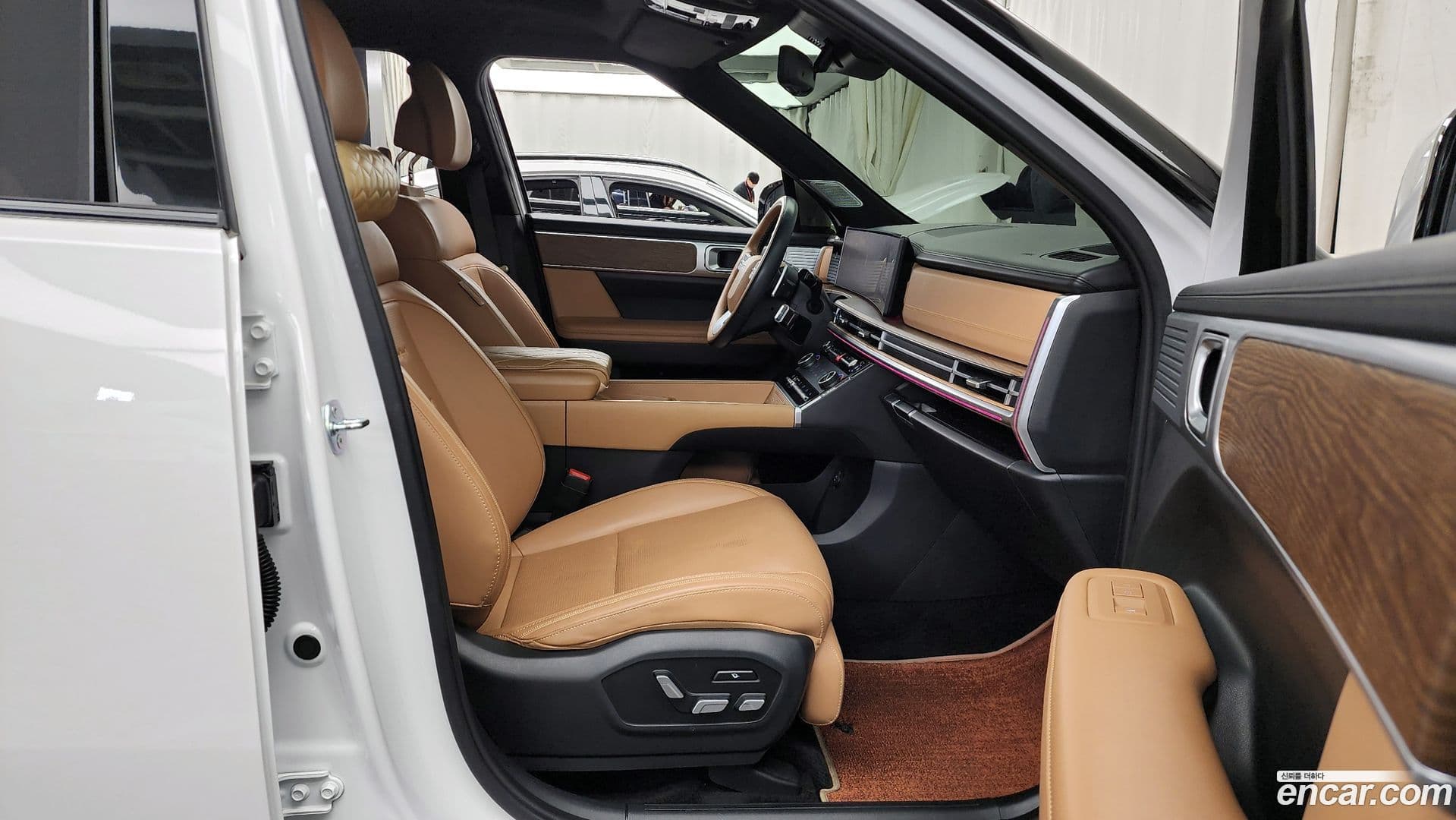 Main__Slider__Photo:Santafe Hyundai 2023.9-10