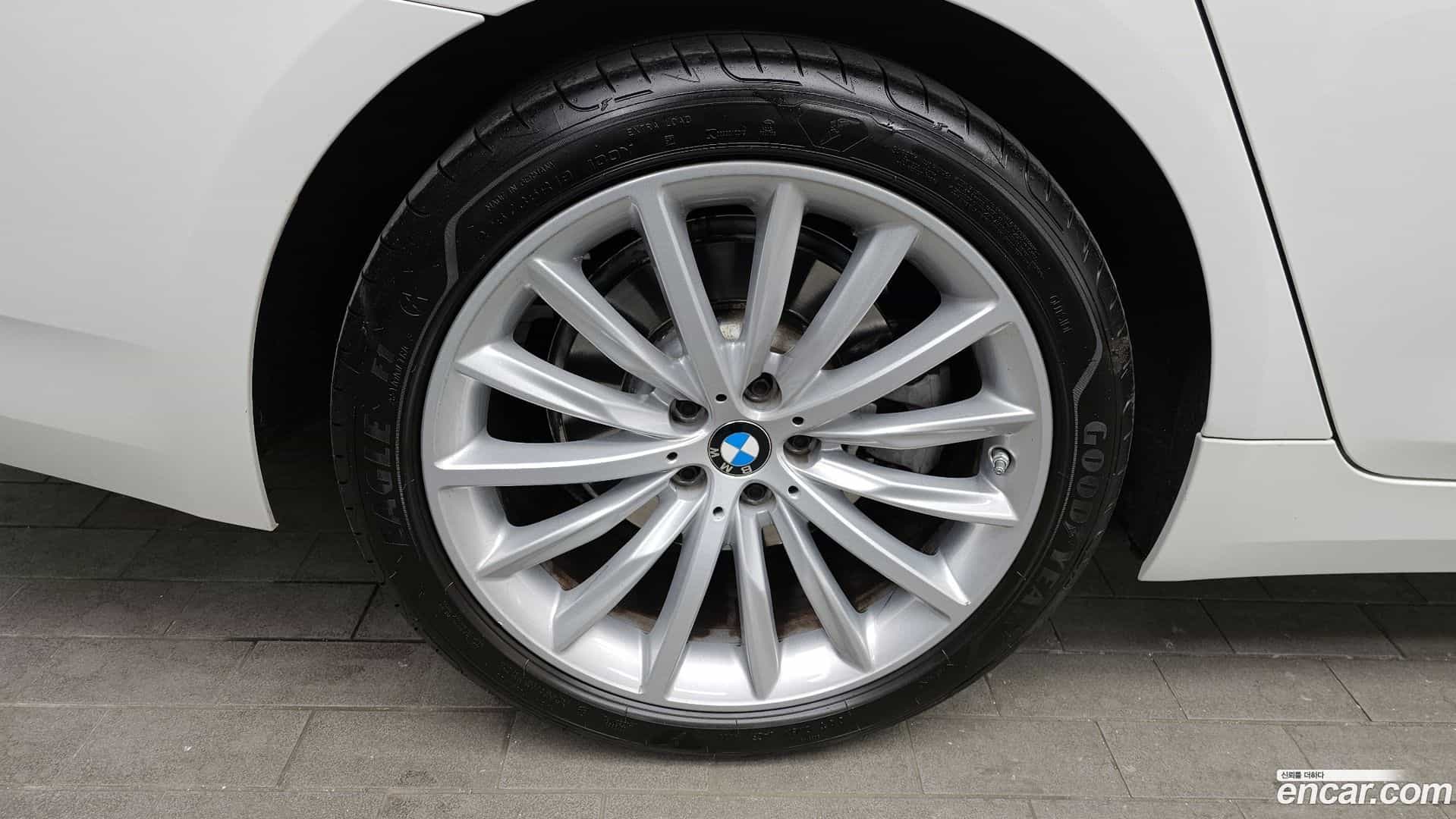 5-Series BMW 2023.4-OUTER-005