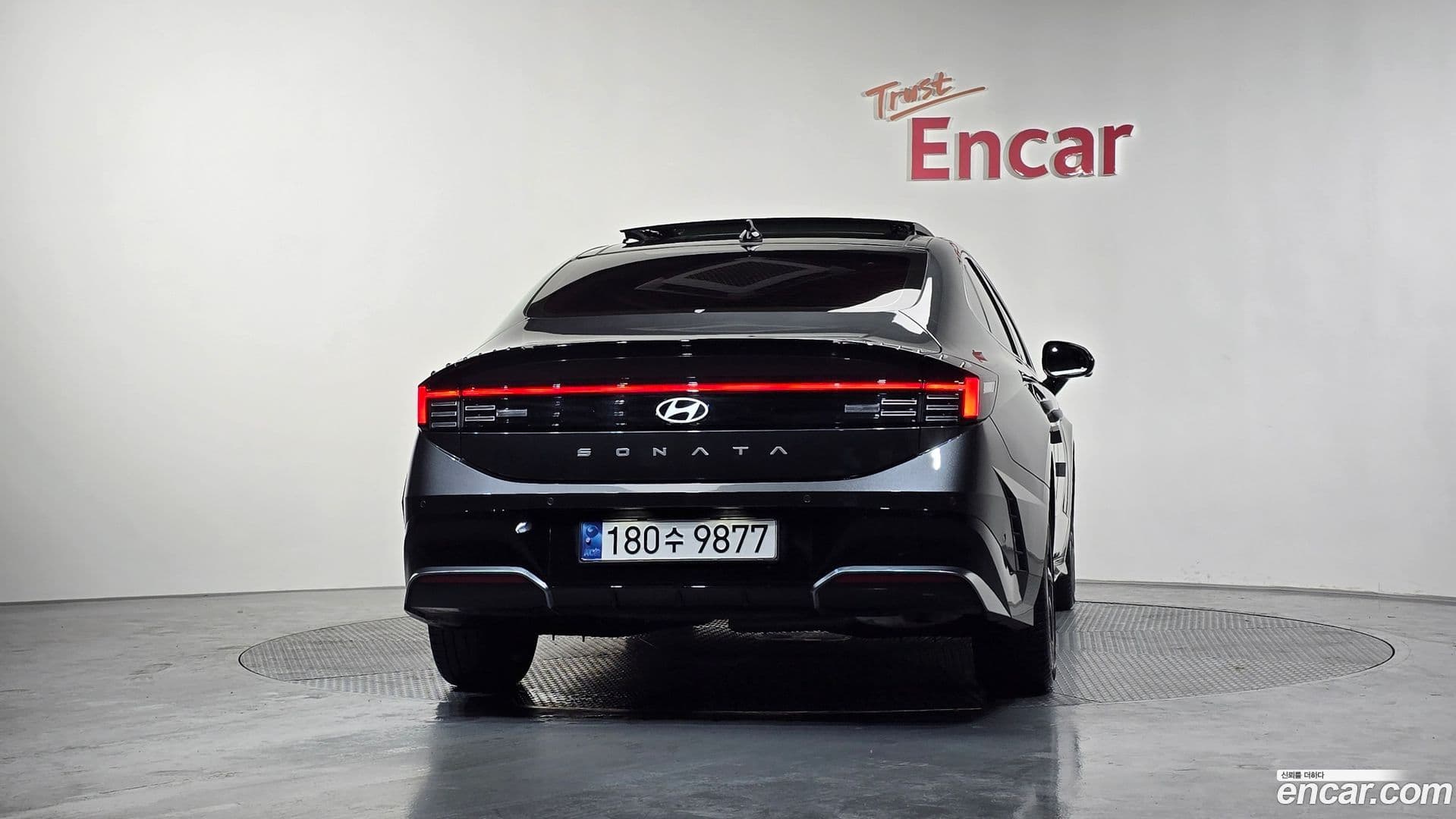 Main__Slider__Photo:Sonata Hyundai 2024.9-3