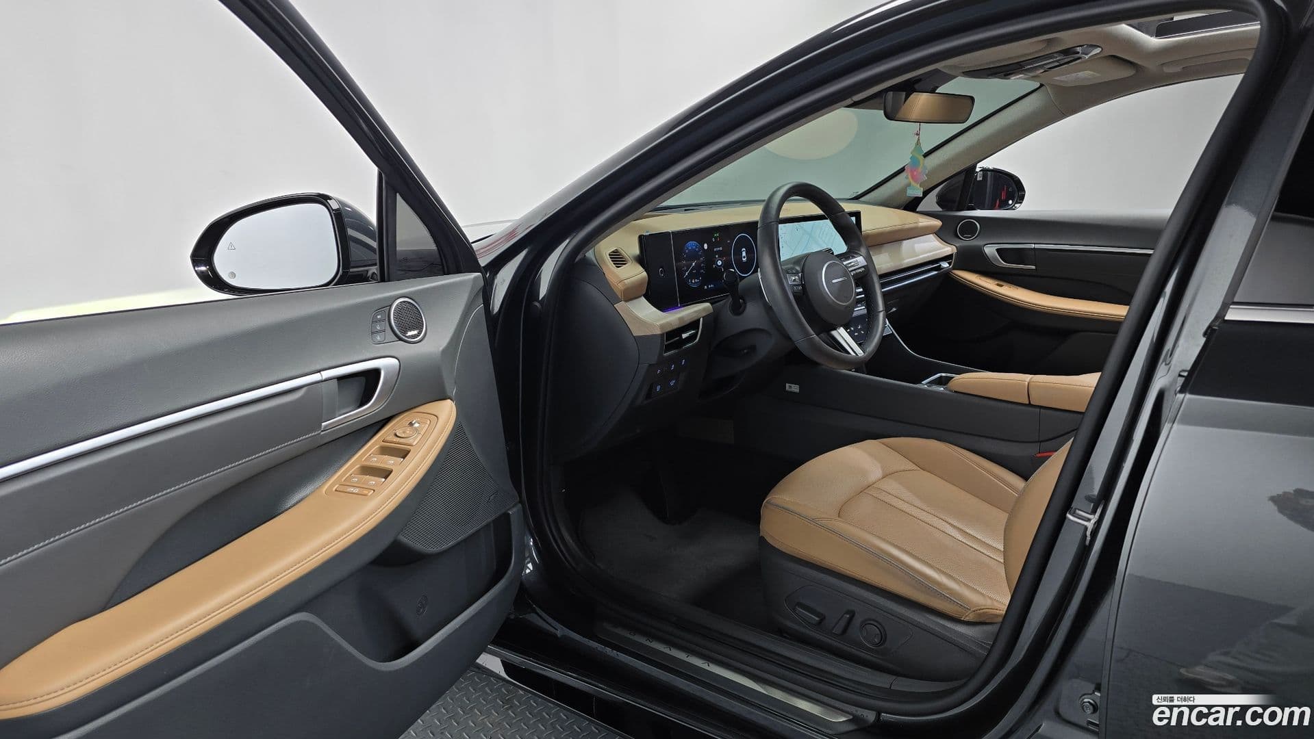 Main__Slider__Photo:Sonata Hyundai 2024.9-9