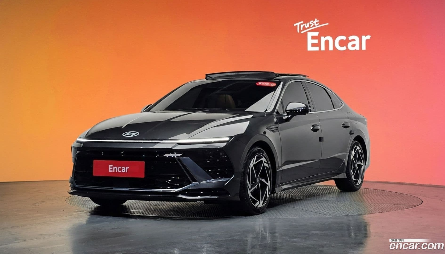 Main__Slider__Photo:Sonata Hyundai 2024.9-0