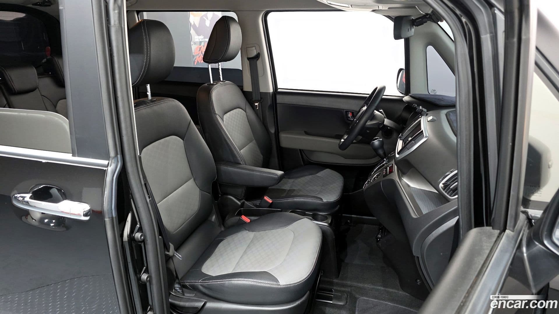 Main__Slider__Photo:RAY Kia 2021.8-10