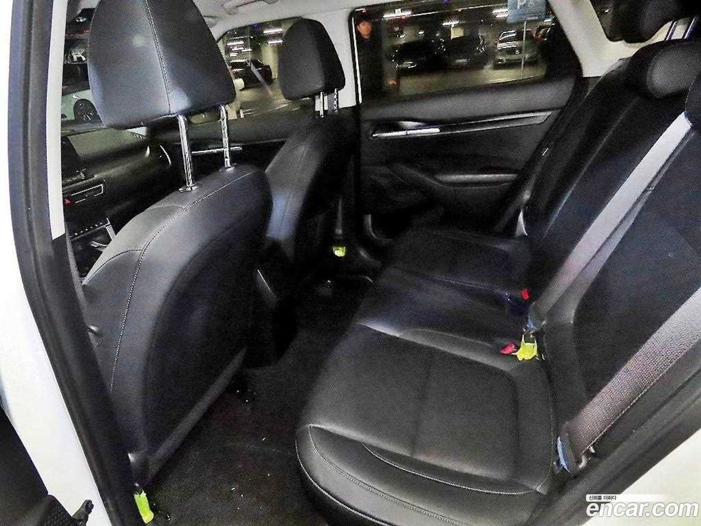 Main__Slider__Photo:Seltos Kia 2022.2-6