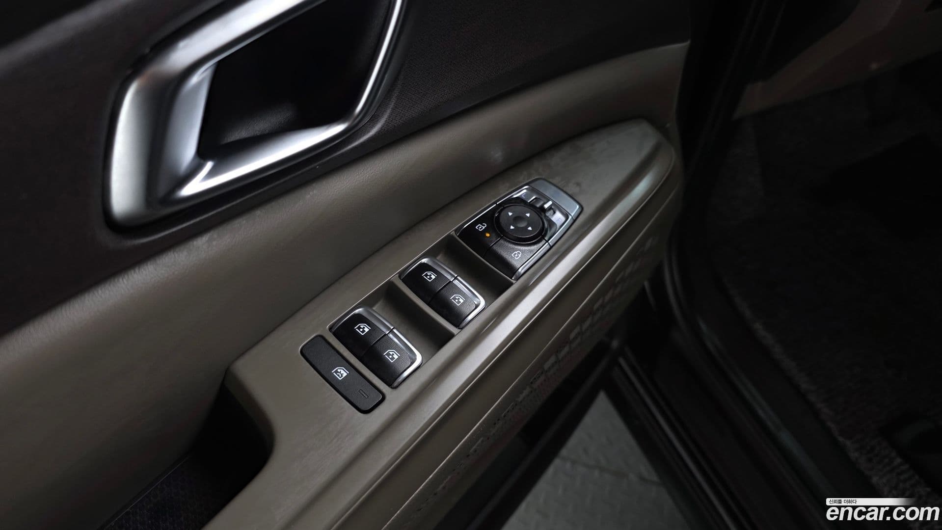 Main__Slider__Photo:Canival Kia 2024.10-18