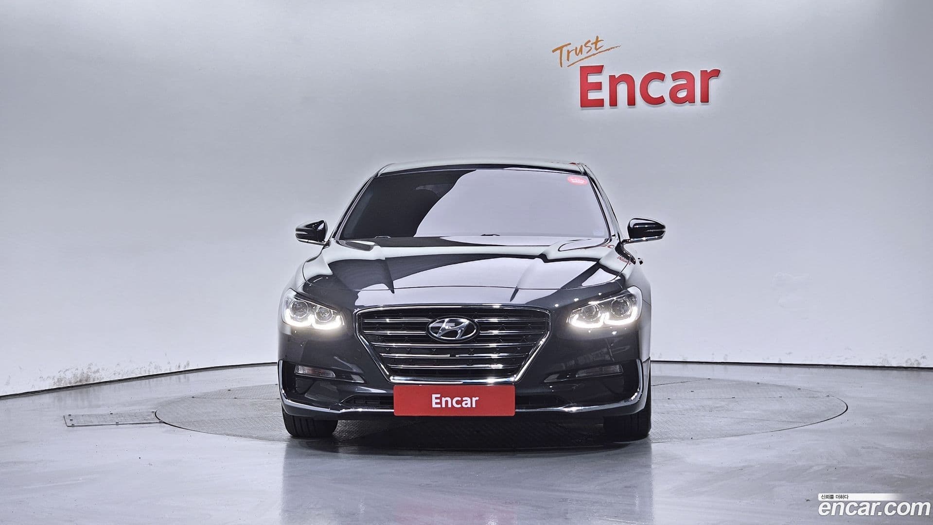 Main__Slider__Photo:Grandeur Hyundai 2017.4-2