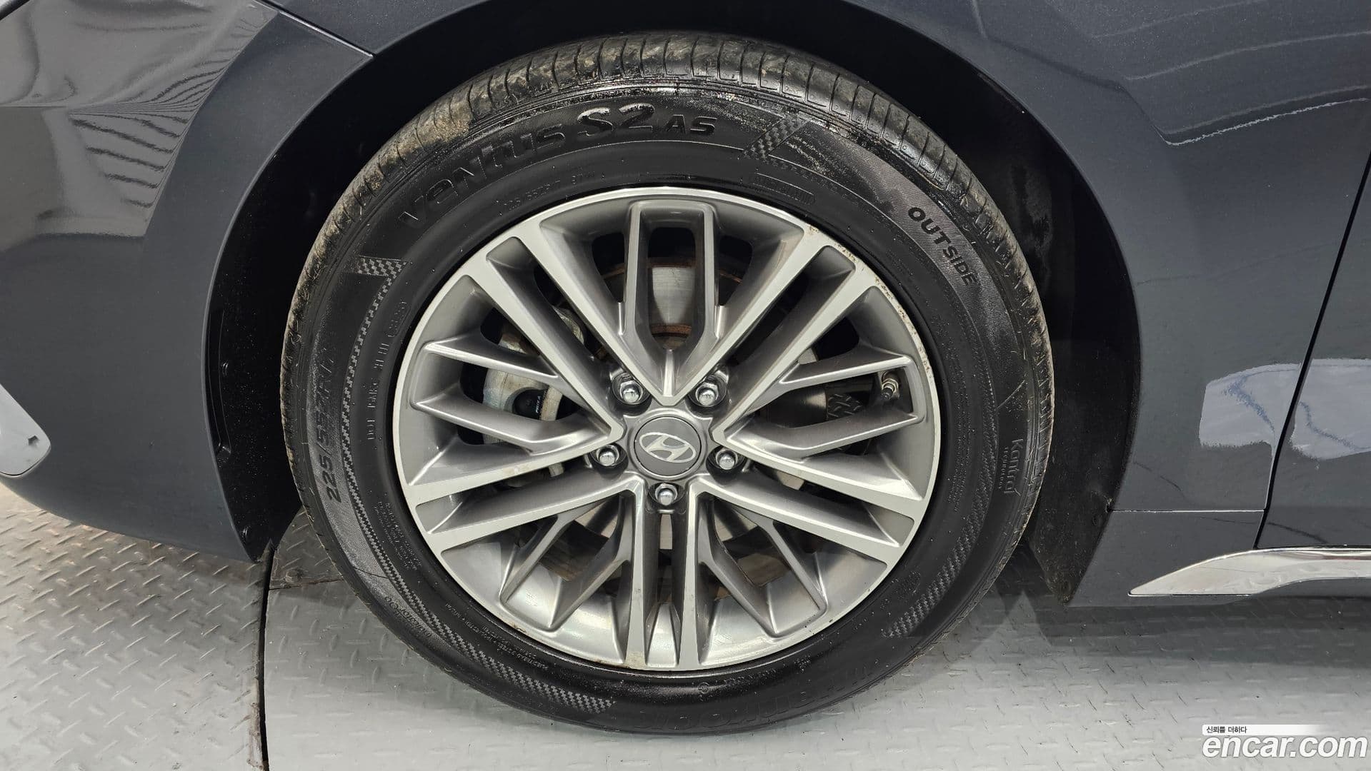 Main__Slider__Photo:Grandeur Hyundai 2017.4-4