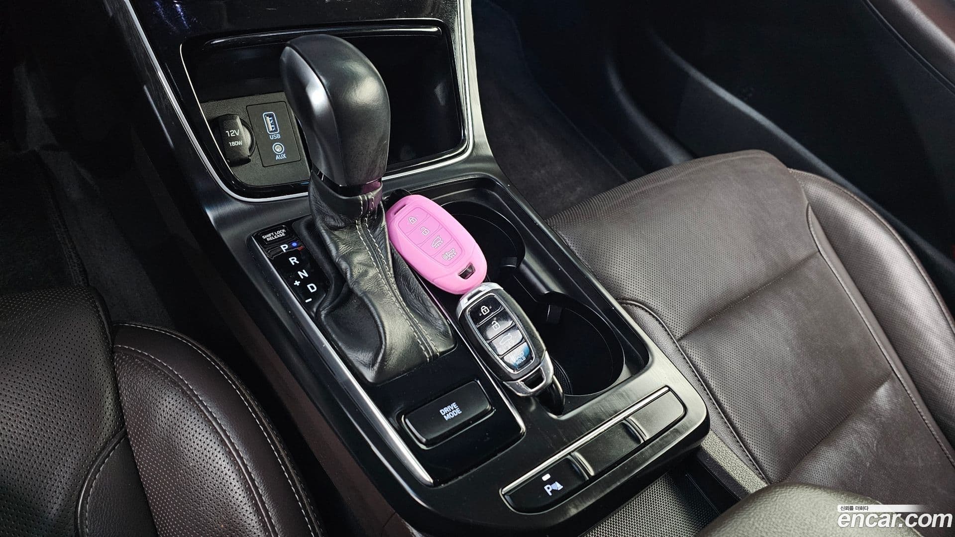 Main__Slider__Photo:Grandeur Hyundai 2017.4-8