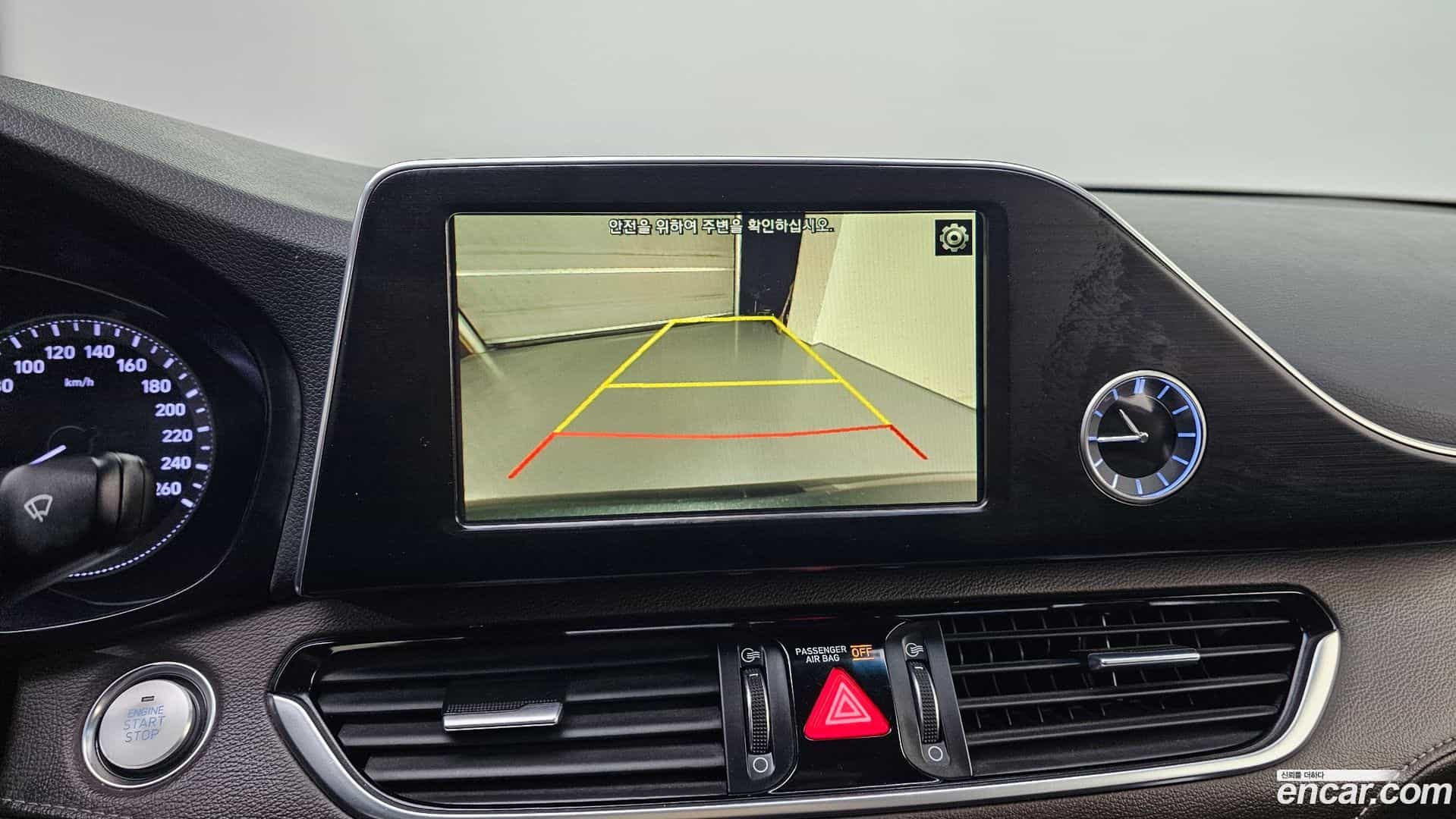 Grandeur Hyundai 2017.4-OPTION-019