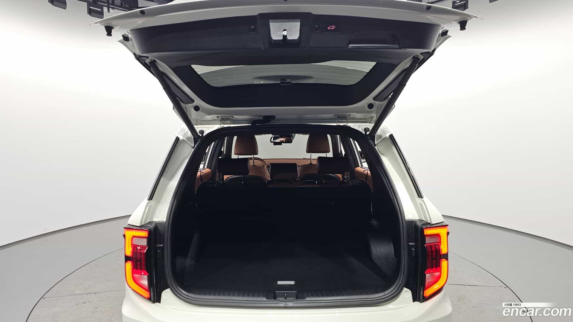 Torres KG_Mobility_Ssangyong 2022.8-OPTION-024