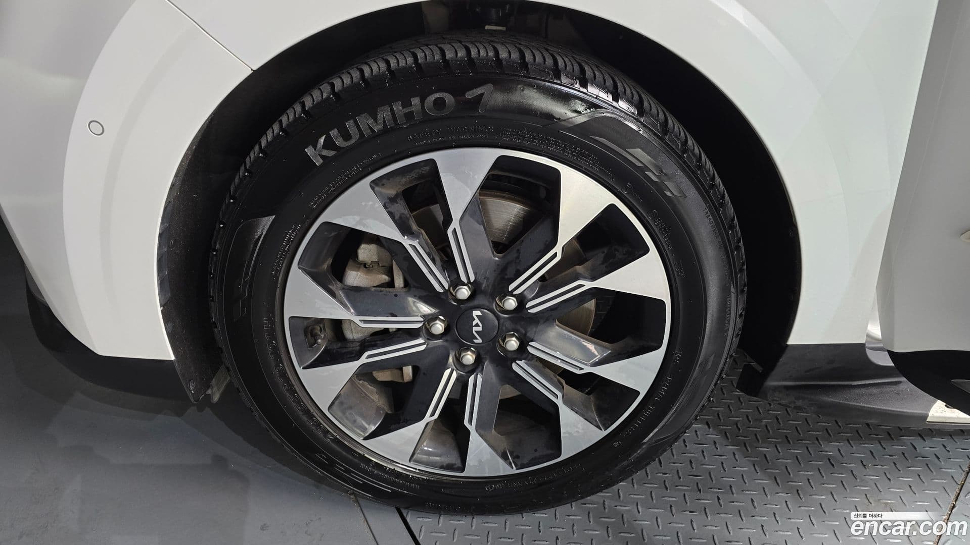 Main__Slider__Photo:Canival Kia 2023.7-4