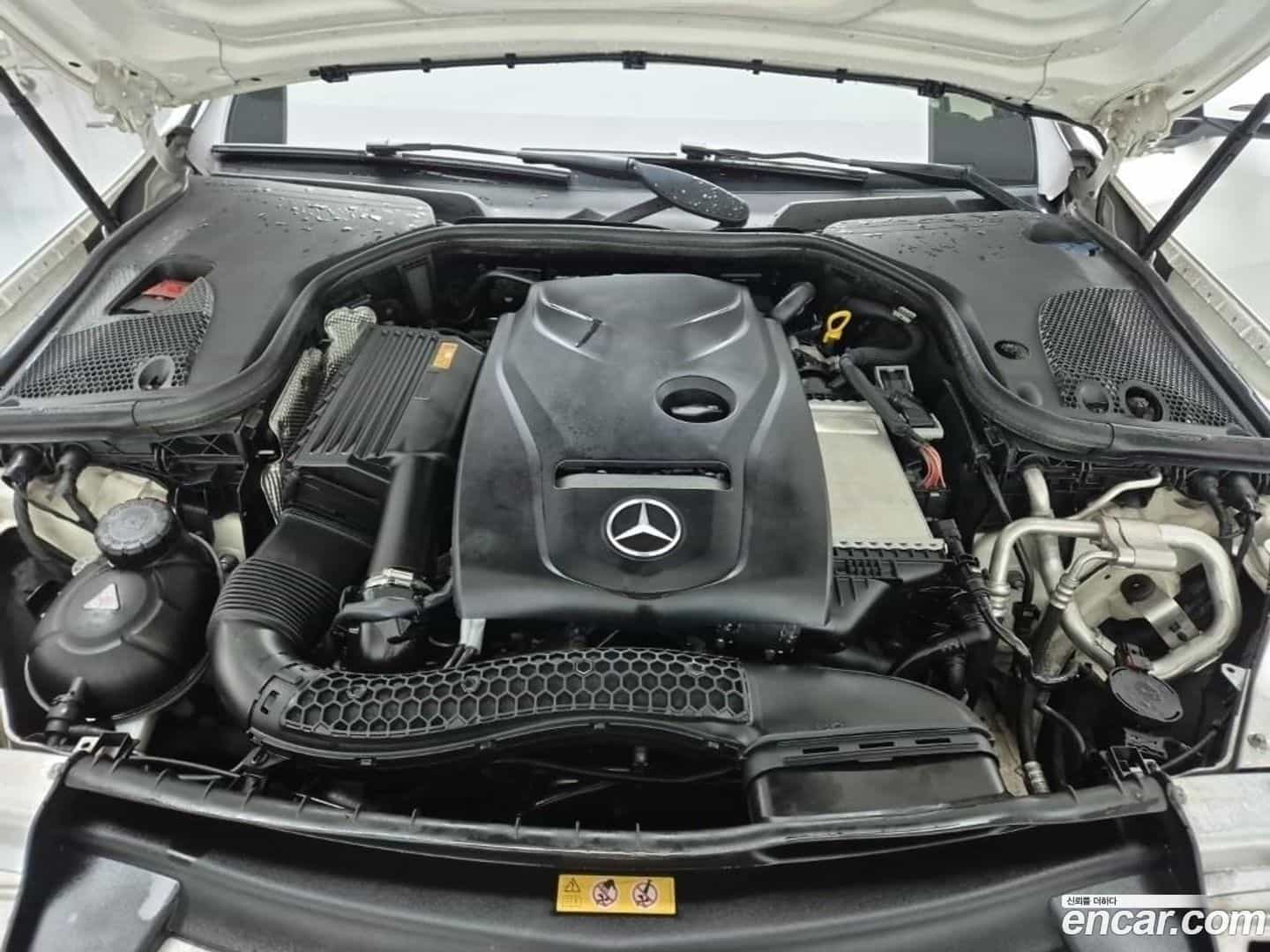 E-Class Mercedes-Benz 2017.6-OPTION-019