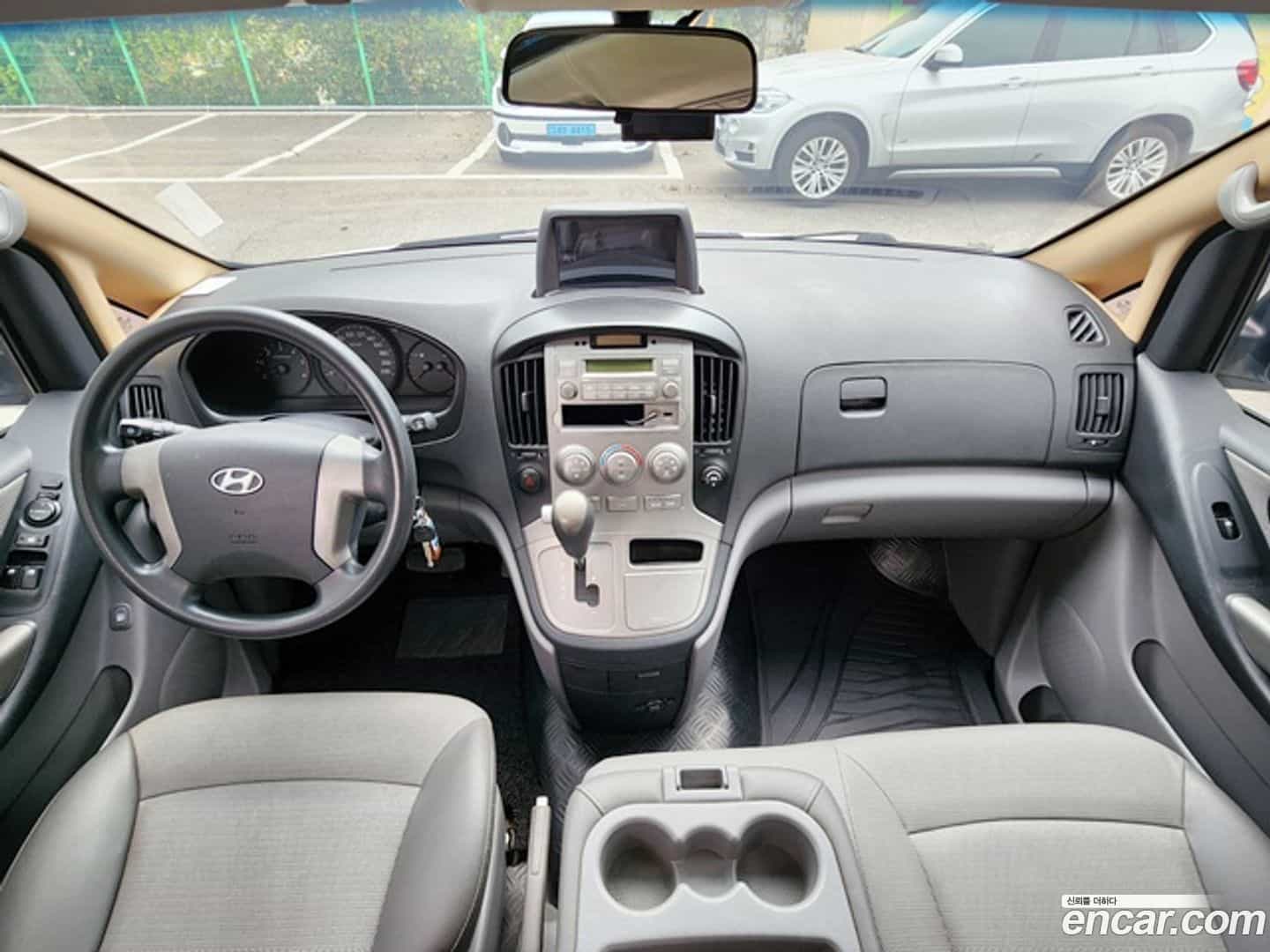 Starex Hyundai 2011.10-INNER-009