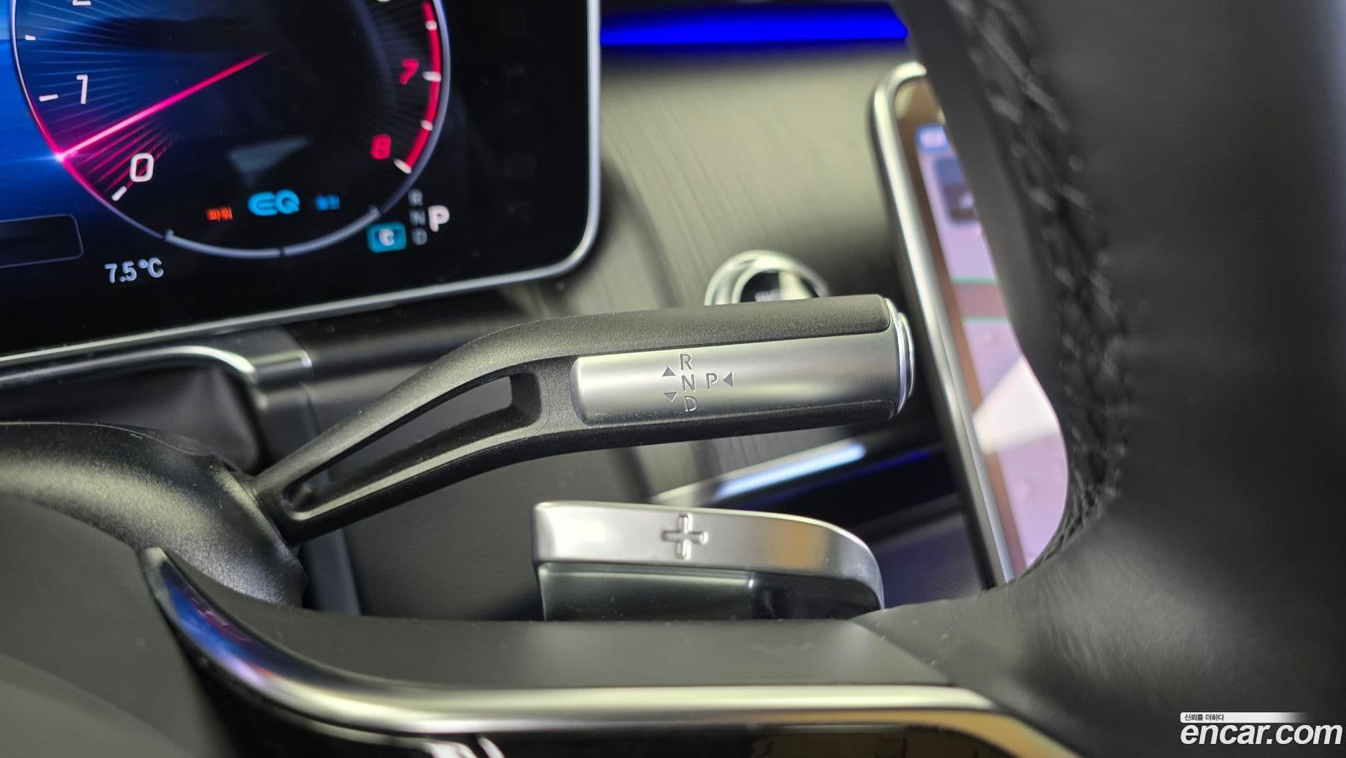 Main__Slider__Photo:S-Class Mercedes-Benz 2021.10-8