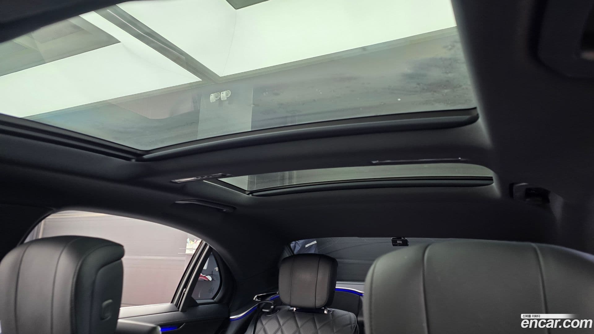 Main__Slider__Photo:S-Class Mercedes-Benz 2021.10-17