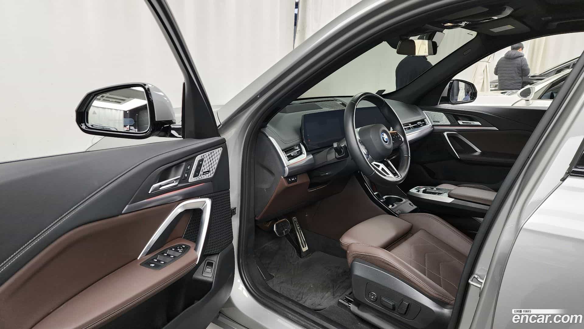 iX1 BMW 2023.10-INNER-010