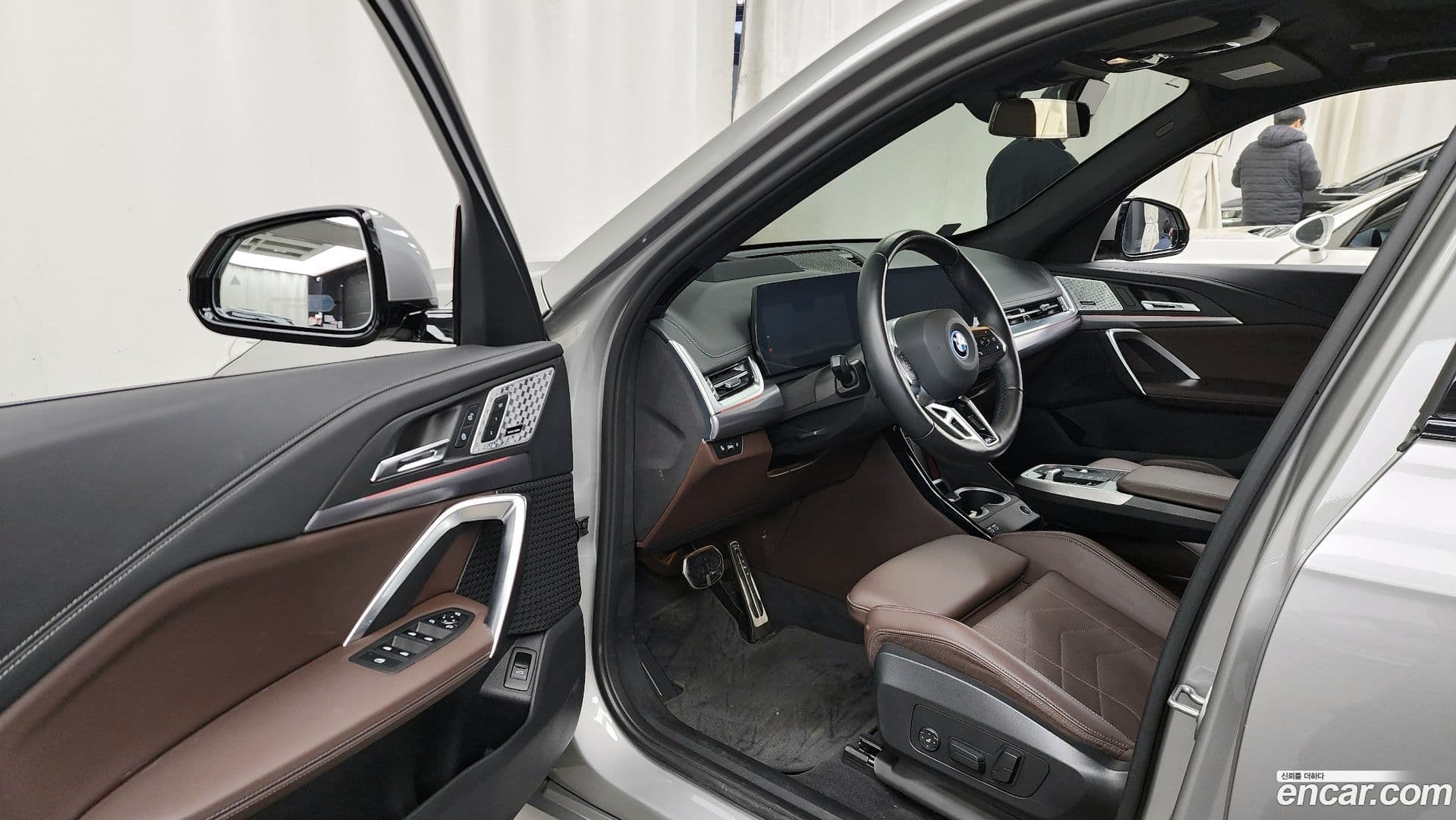 Main__Slider__Photo:iX1 BMW 2023.10-9