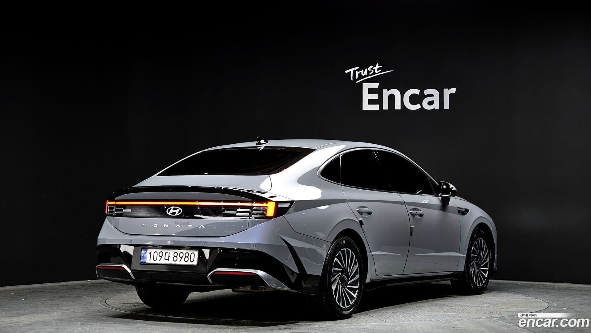 Main__Slider__Photo:Sonata Hyundai 2023.9-1