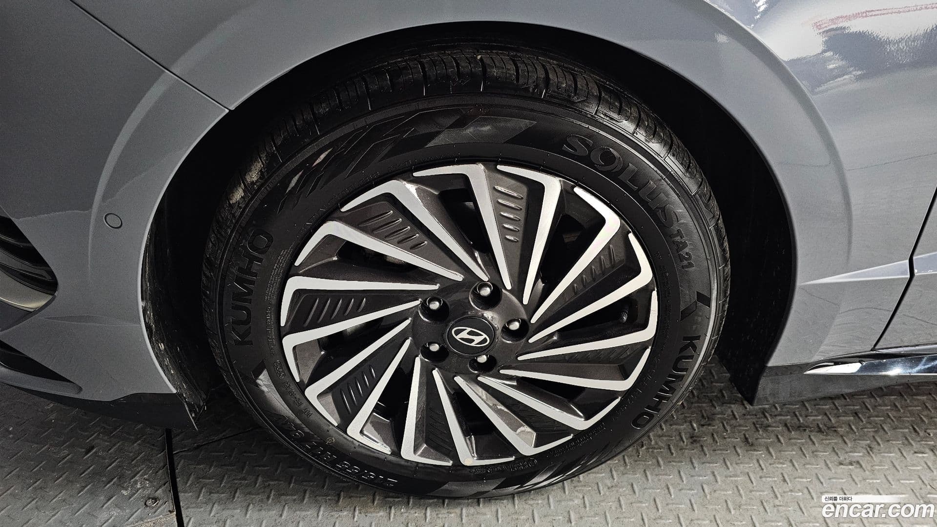 Main__Slider__Photo:Sonata Hyundai 2023.9-4