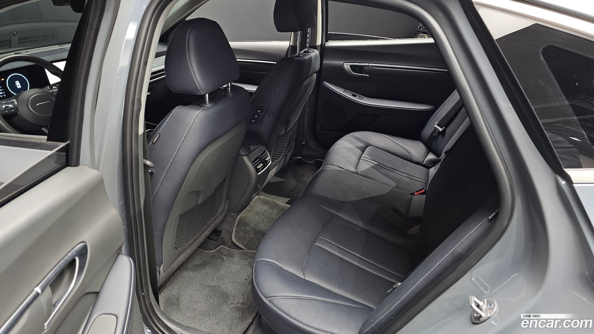 Main__Slider__Photo:Sonata Hyundai 2023.9-11