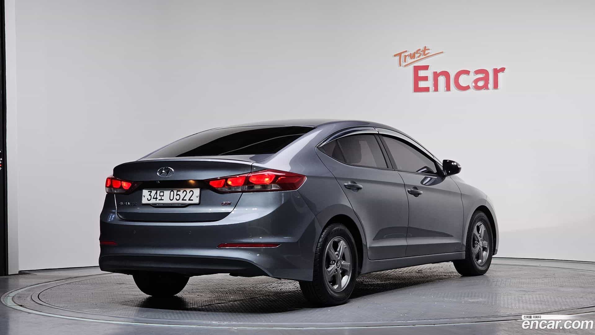 AVANTE Hyundai 2016.2-OUTER-002