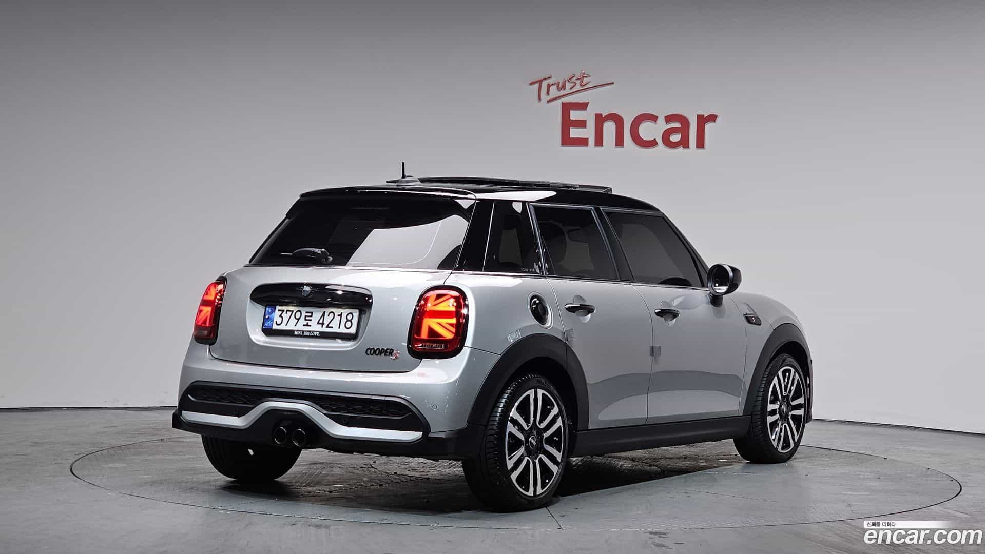 Cooper Mini 2023.9-OUTER-002