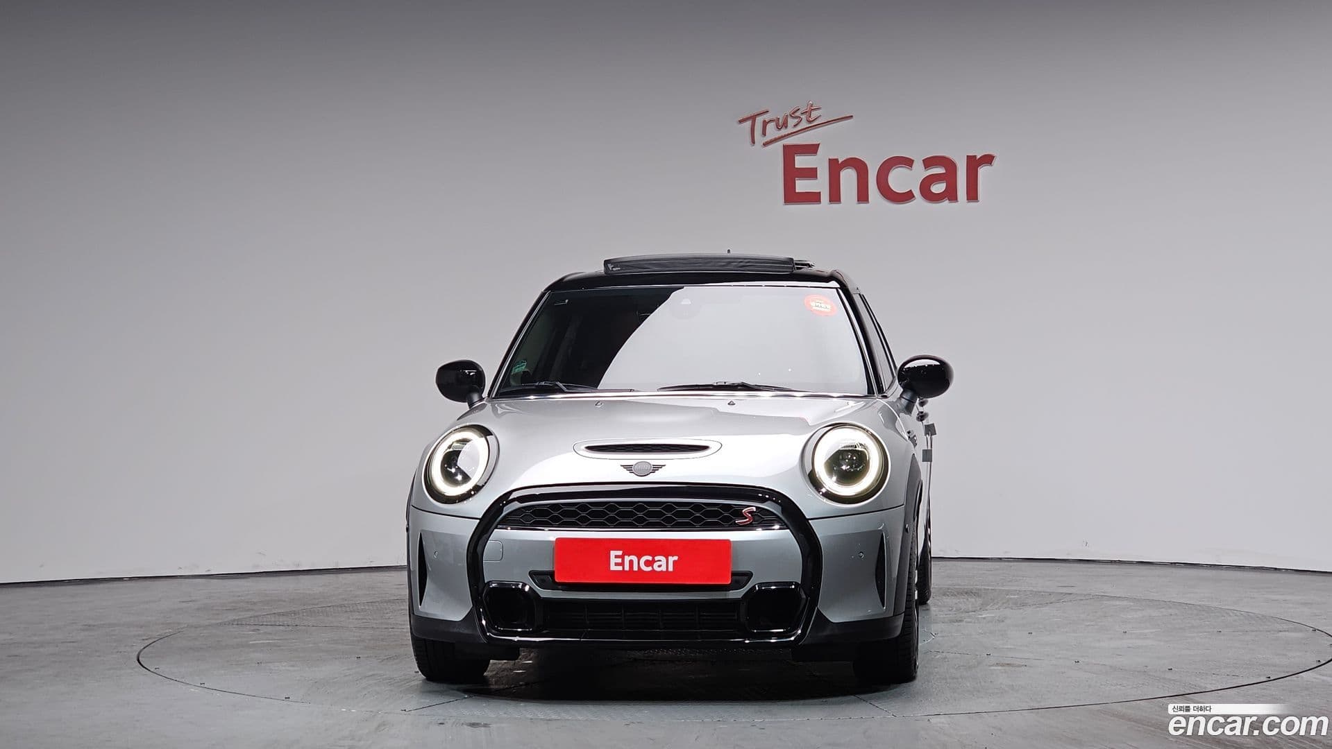 Main__Slider__Photo:Cooper Mini 2023.9-2