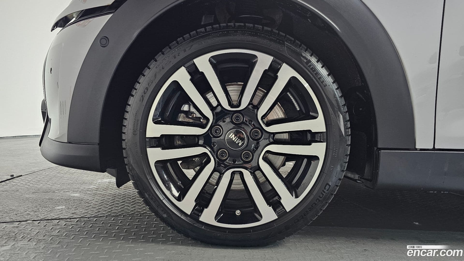 Main__Slider__Photo:Cooper Mini 2023.9-4