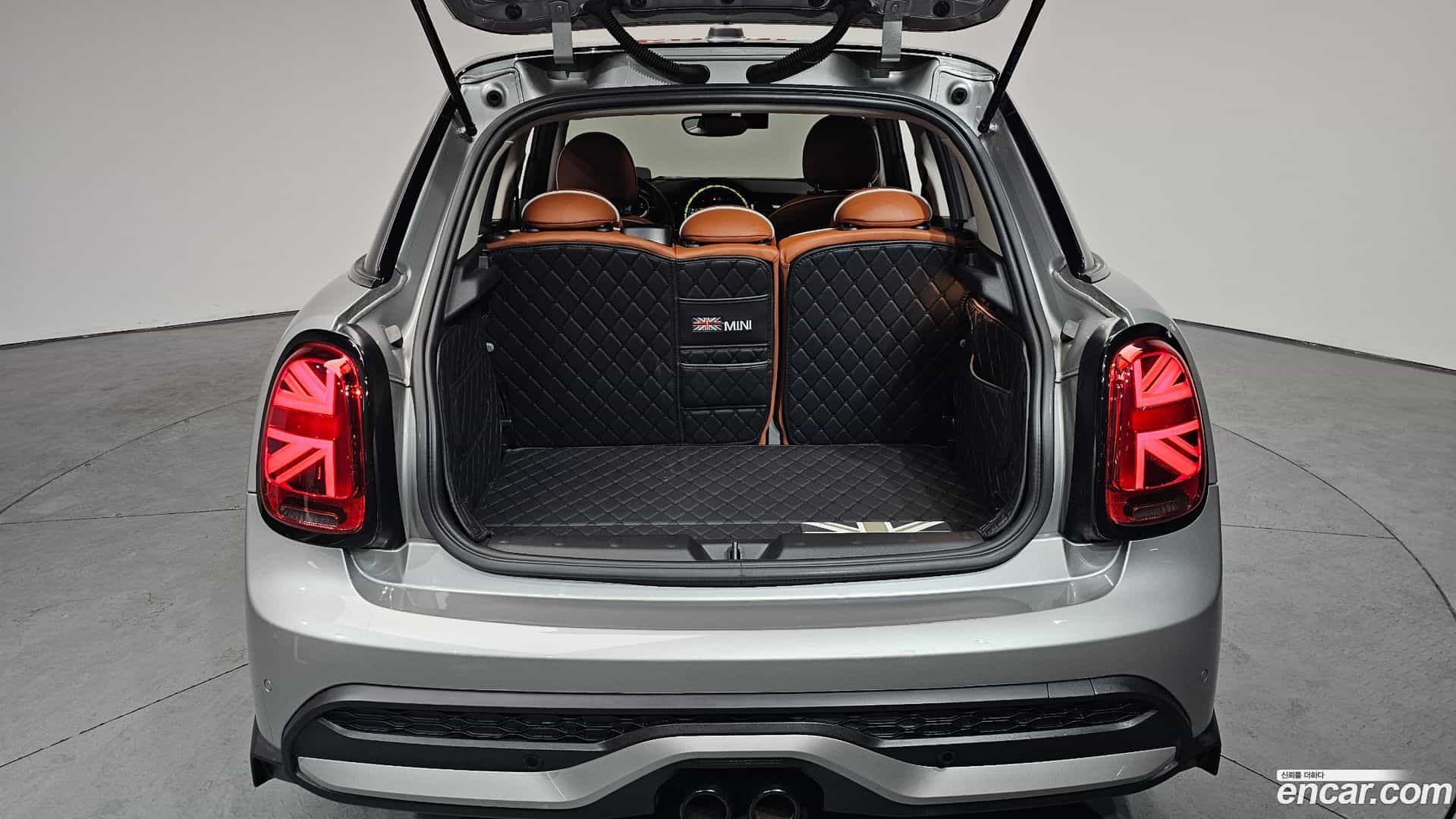 Cooper Mini 2023.9-OPTION-024