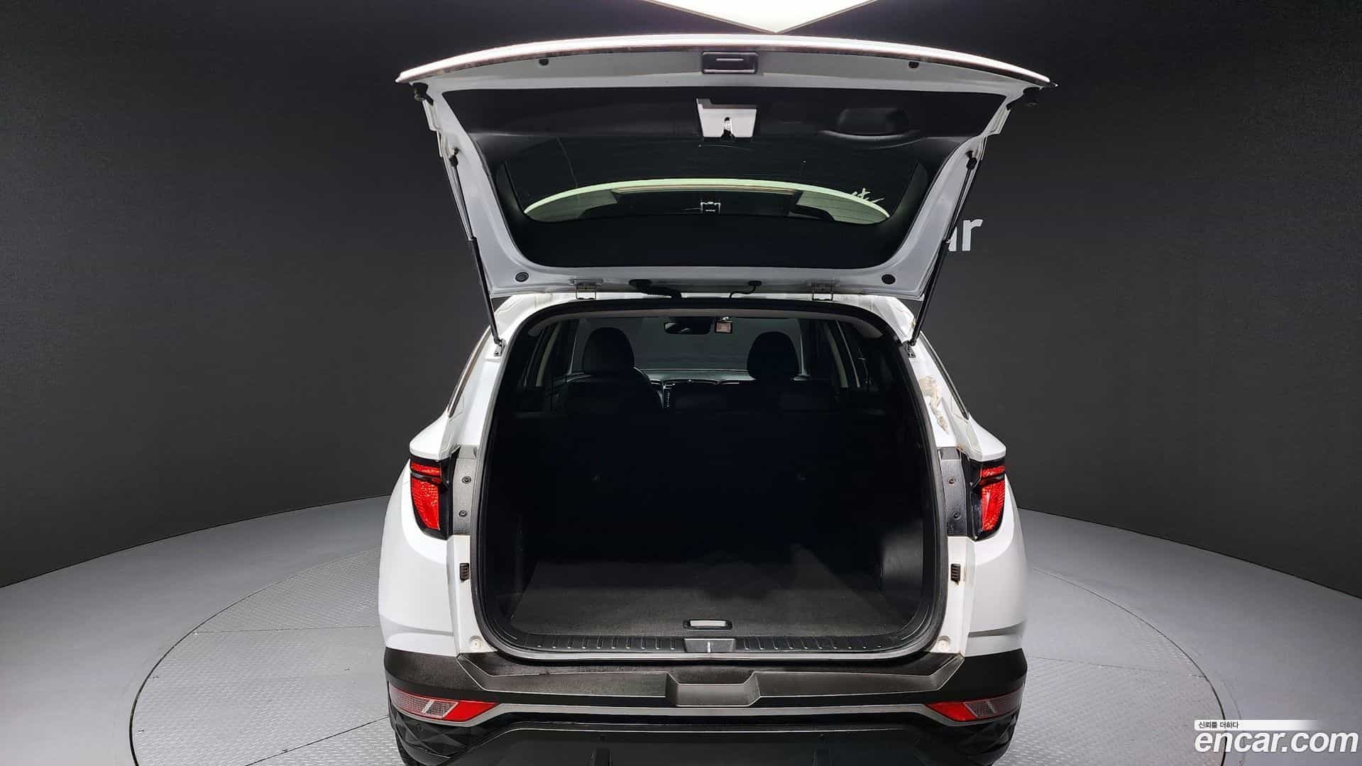 Tucson Hyundai 2023.7-OPTION-024