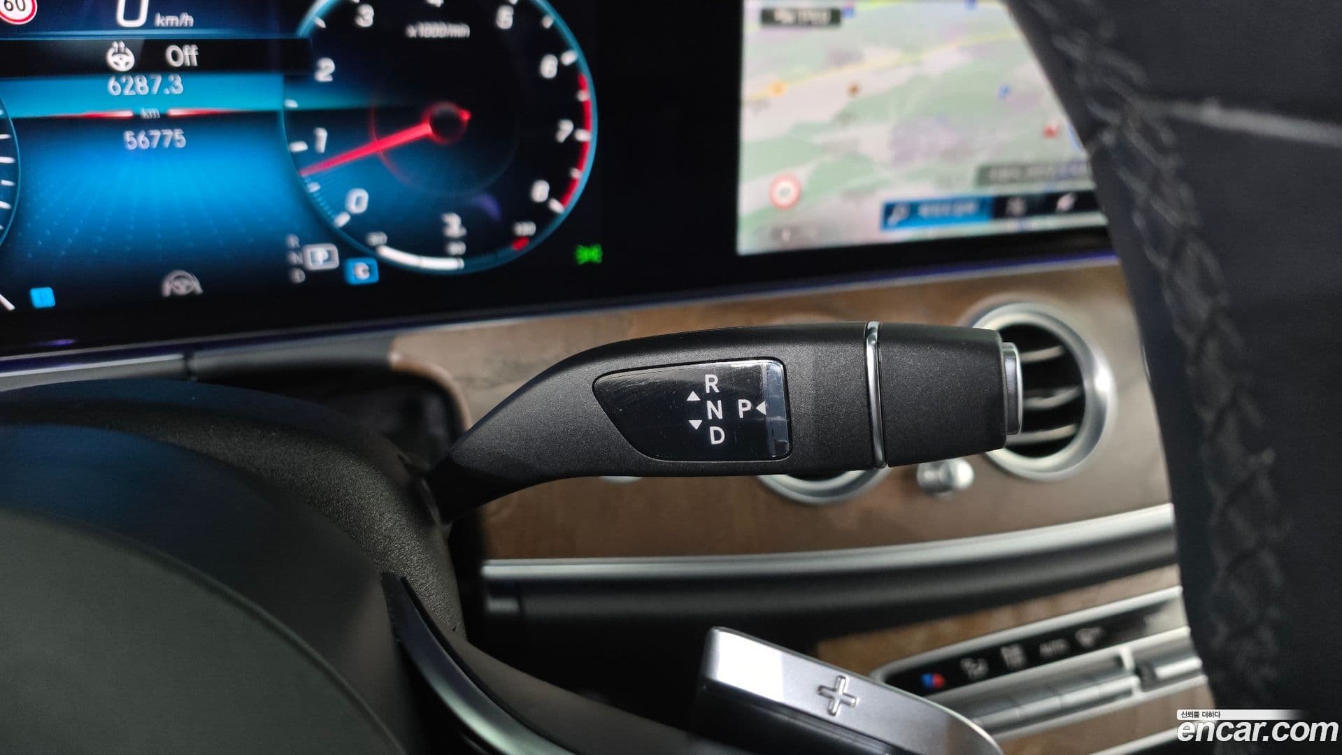 Main__Slider__Photo:E-Class Mercedes-Benz 2021.3-8