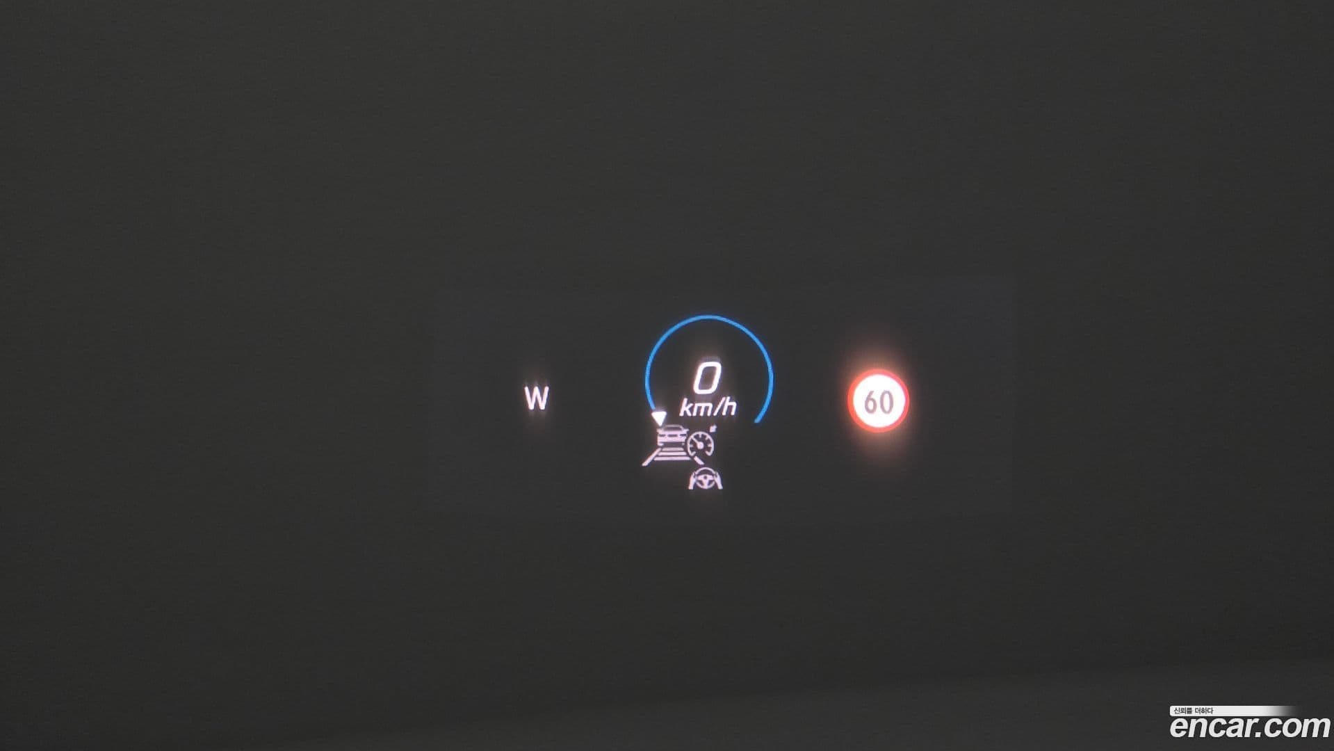 Main__Slider__Photo:E-Class Mercedes-Benz 2021.3-16