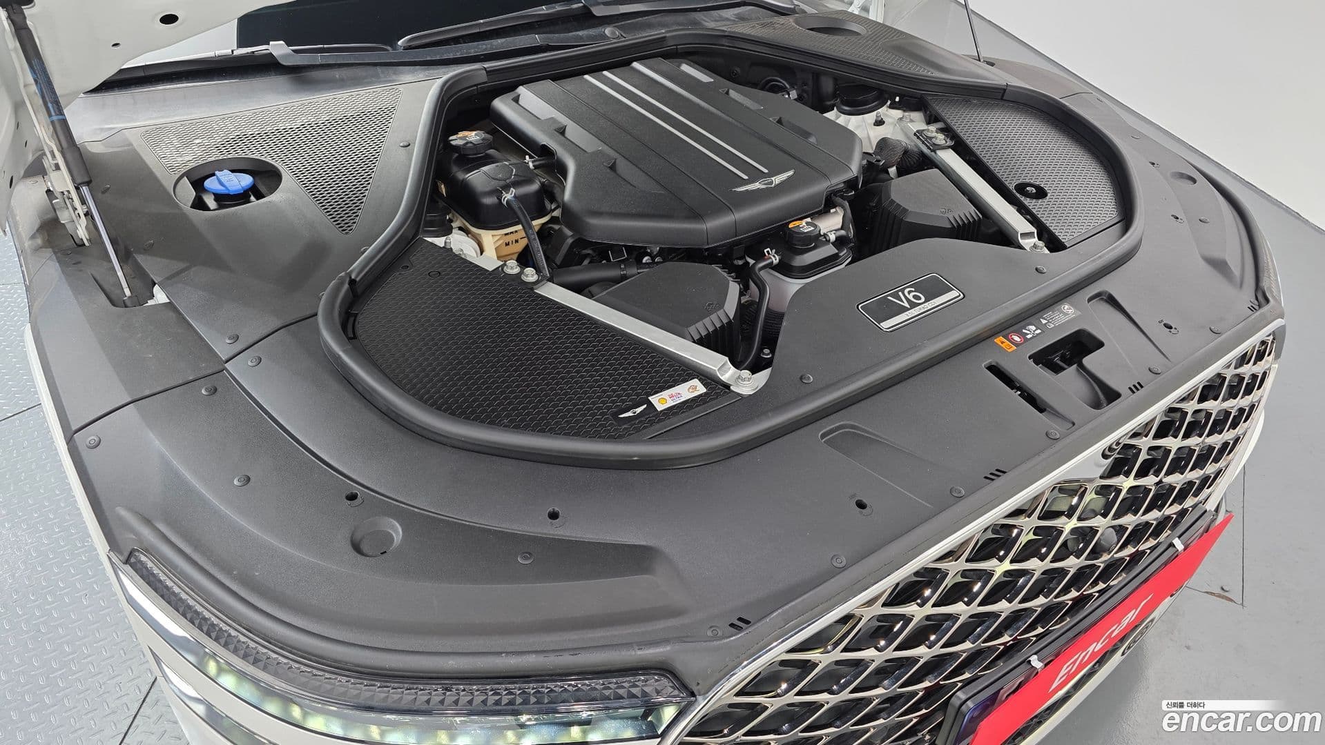 Main__Slider__Photo:G90 Genesis 2023.8-5