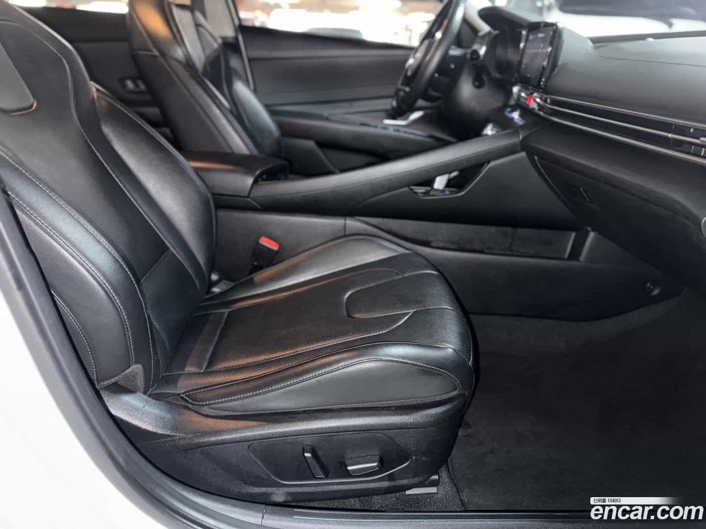 AVANTE Hyundai 2022.3-INNER-008