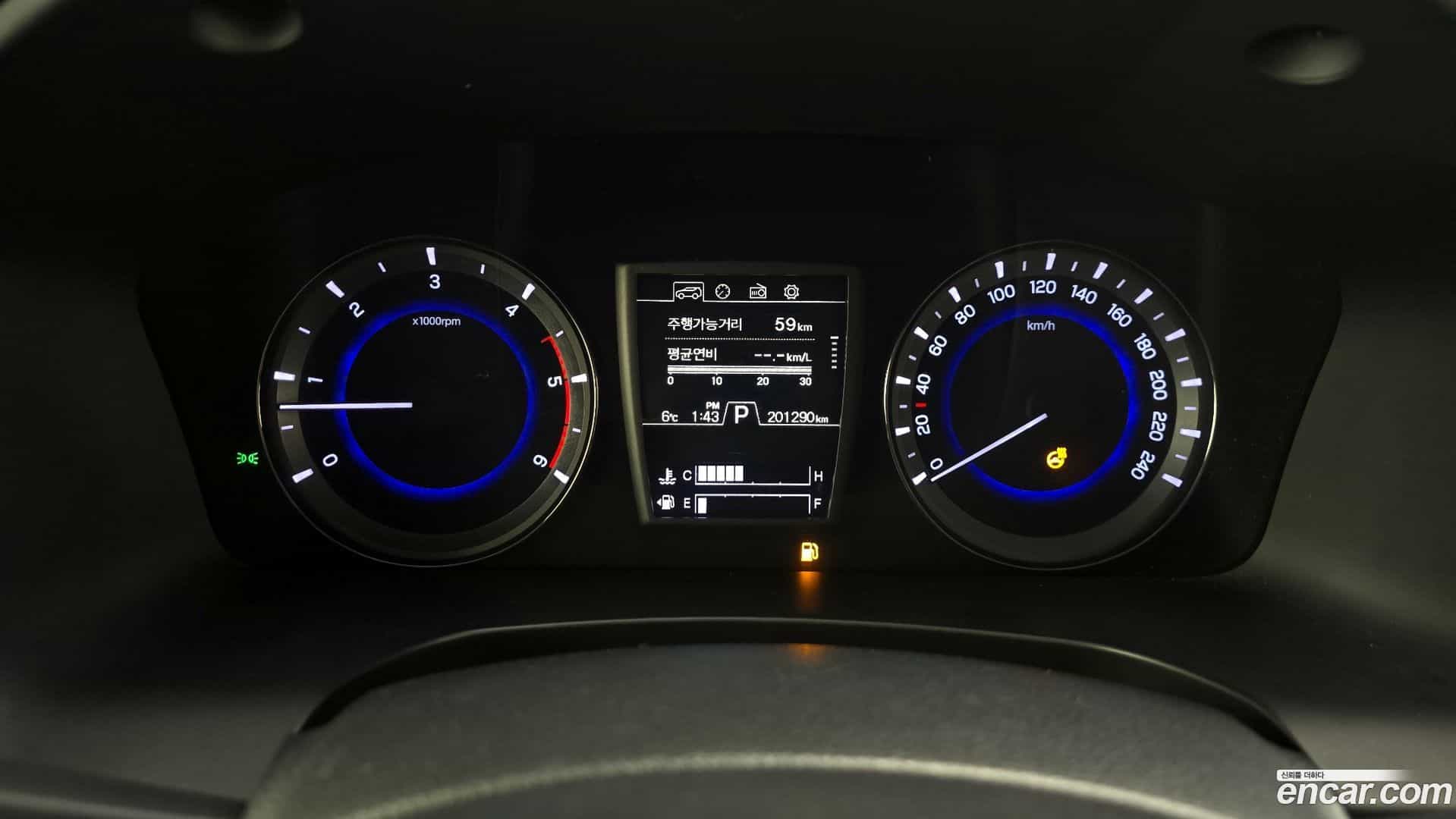 Rexton KG_Mobility_Ssangyong 2018.11-INNER-008