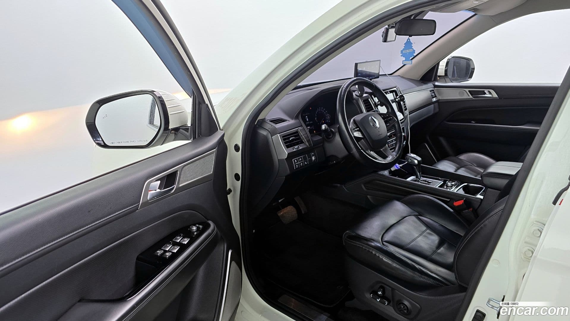 Main__Slider__Photo:Rexton KG_Mobility_Ssangyong 2018.11-9