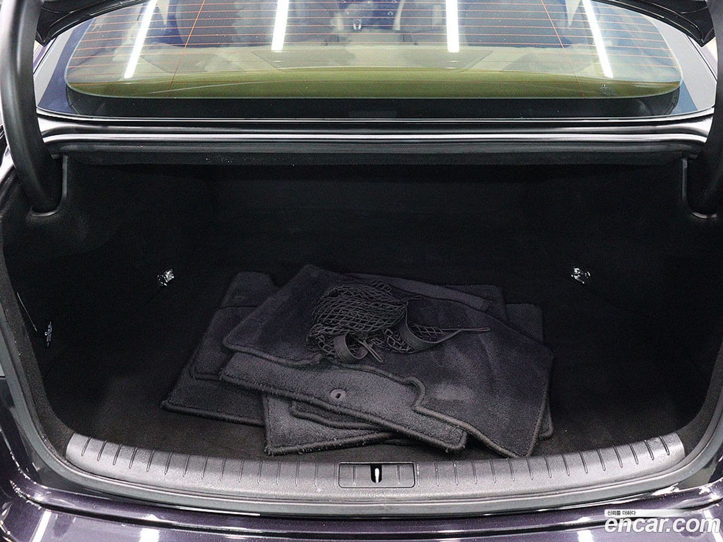 Main__Slider__Photo:Genesis Hyundai 2014.3-4