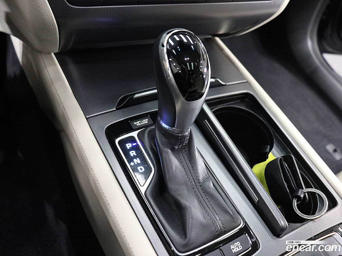 Genesis Hyundai 2014.3-INNER-008