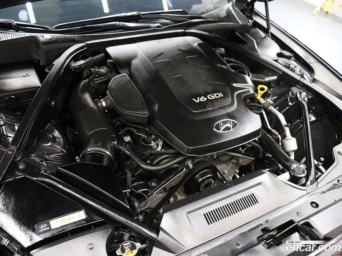 Main__Slider__Photo:Genesis Hyundai 2014.3-18