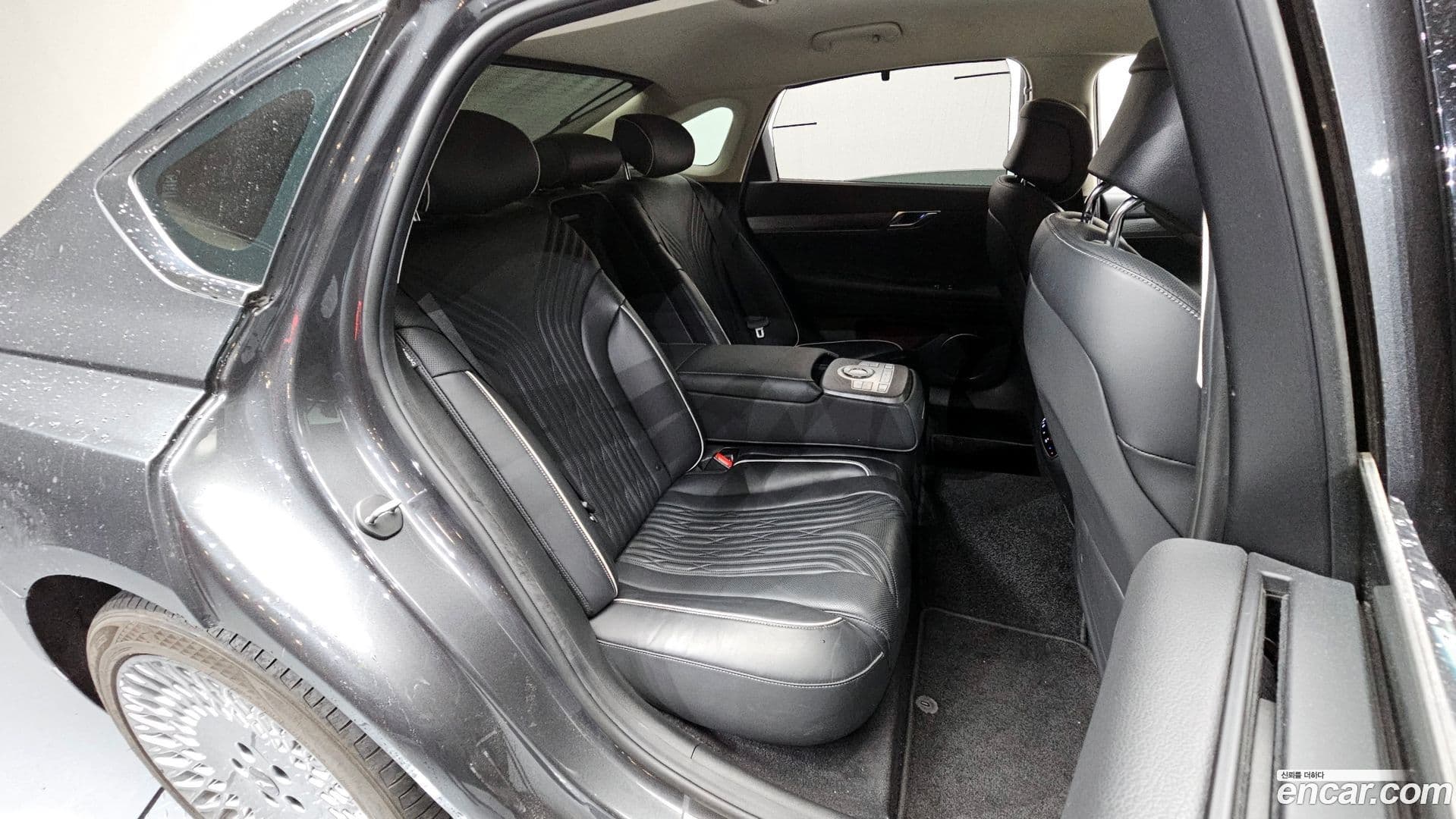 Main__Slider__Photo:G80 Genesis 2020.5-10