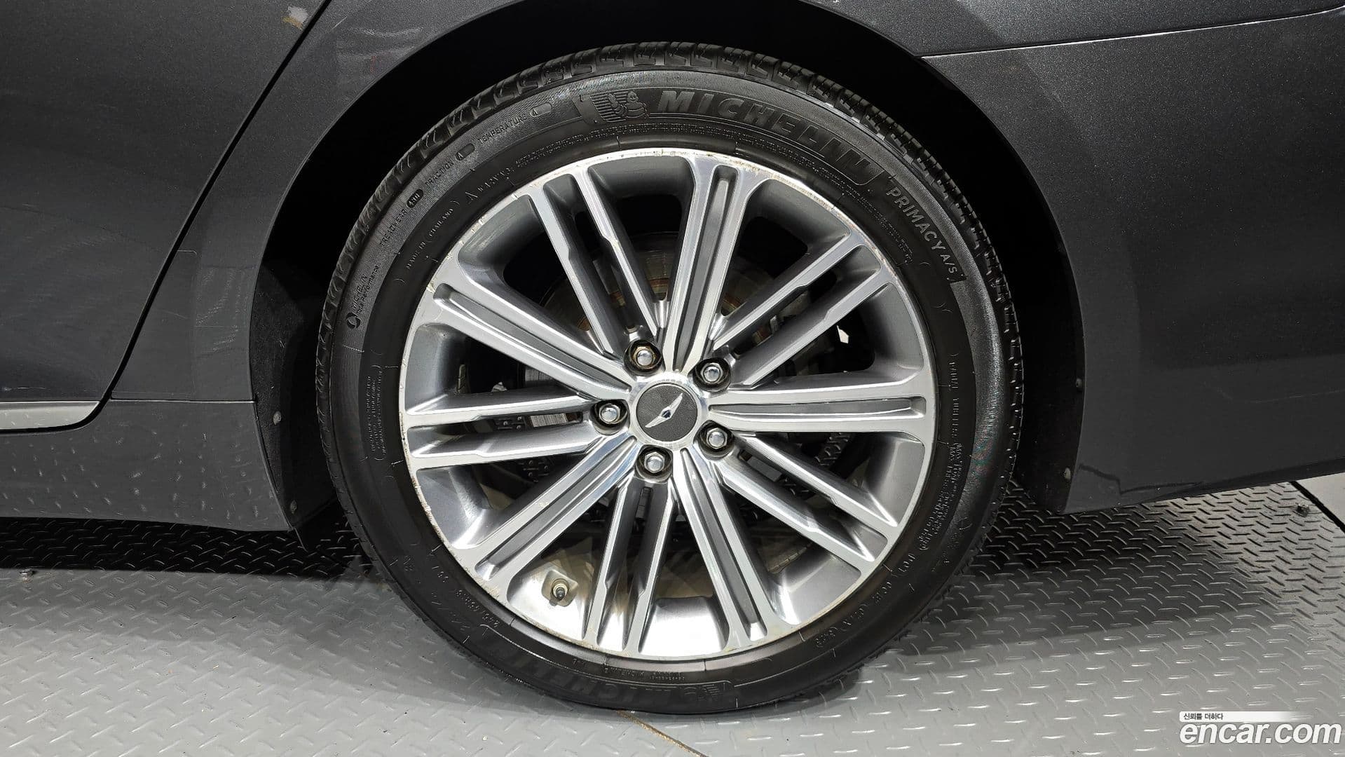 Main__Slider__Photo:G80 Genesis 2016.8-4