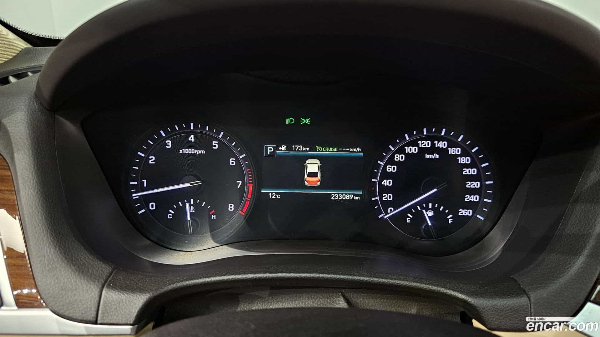 G80 Genesis 2016.8-INNER-008