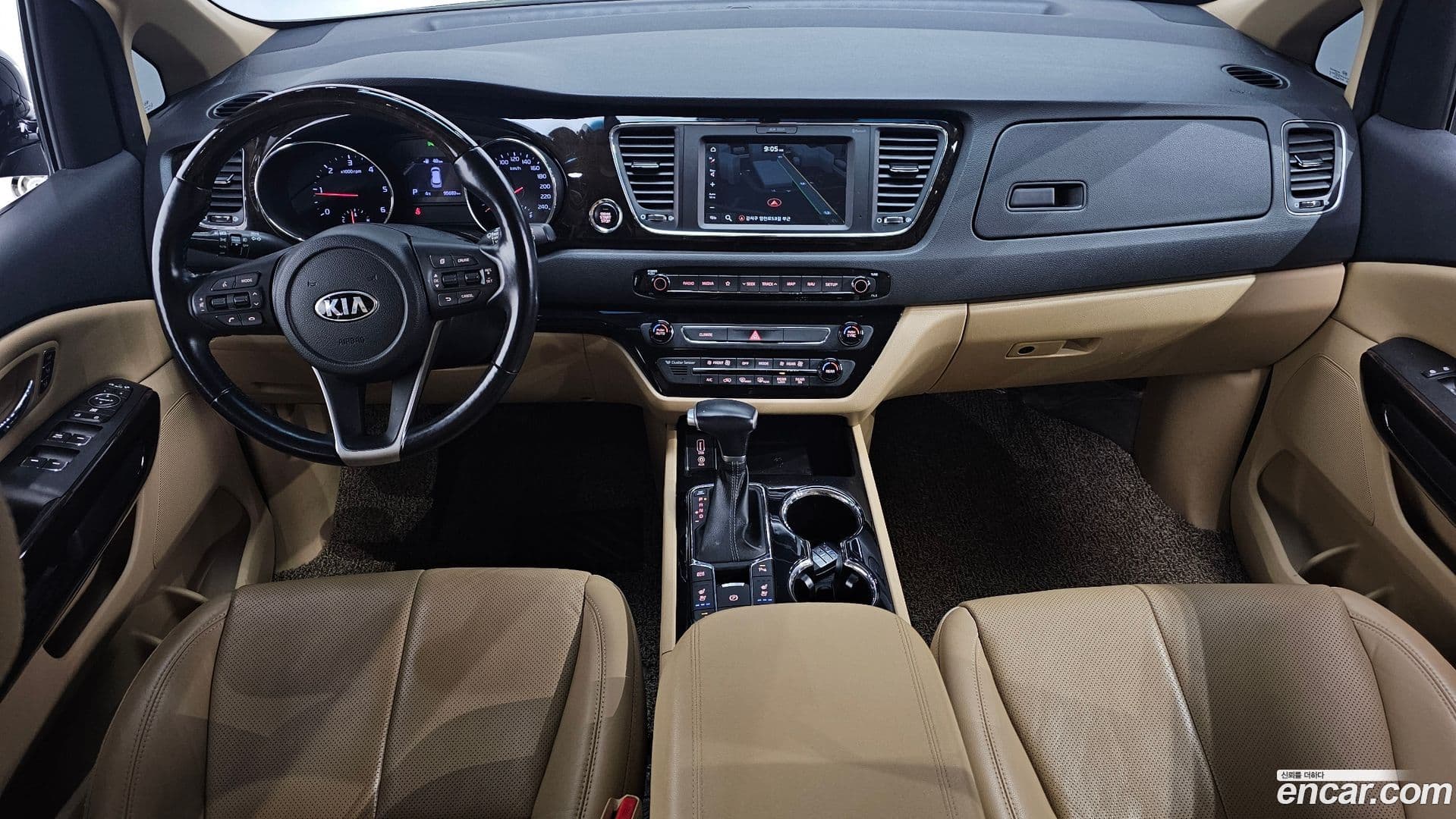 Main__Slider__Photo:Canival Kia 2019.10-6