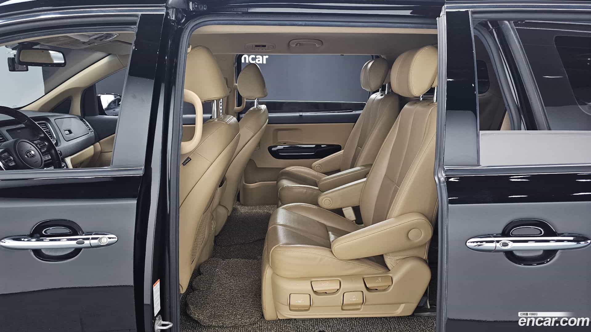 Canival Kia 2019.10-OPTION-016