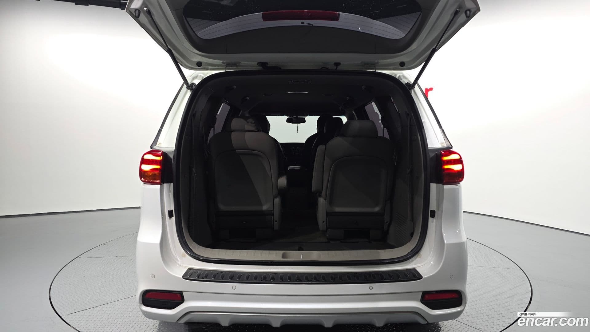 Main__Slider__Photo:Canival Kia 2018.6-19