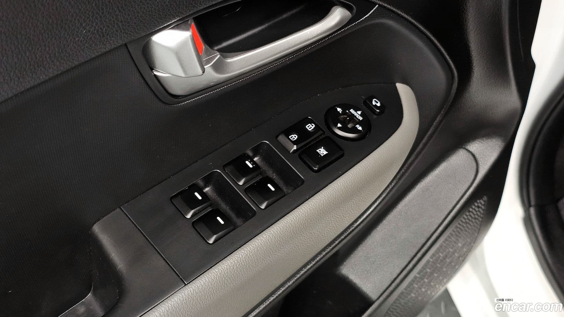 Main__Slider__Photo:RAY Kia 2023.8-18