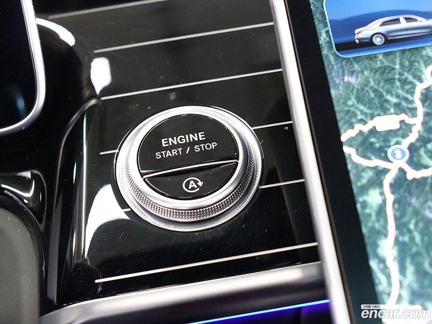 Main__Slider__Photo:S-Class Mercedes-Benz 2021.10-9