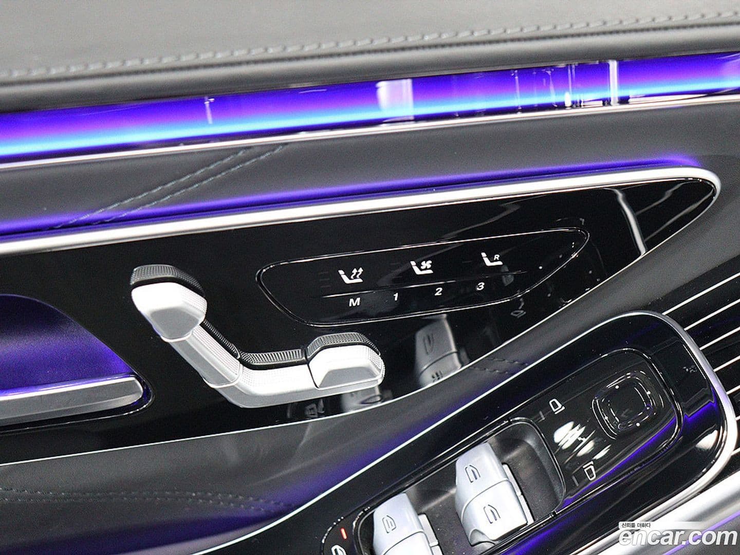 Main__Slider__Photo:S-Class Mercedes-Benz 2021.10-11